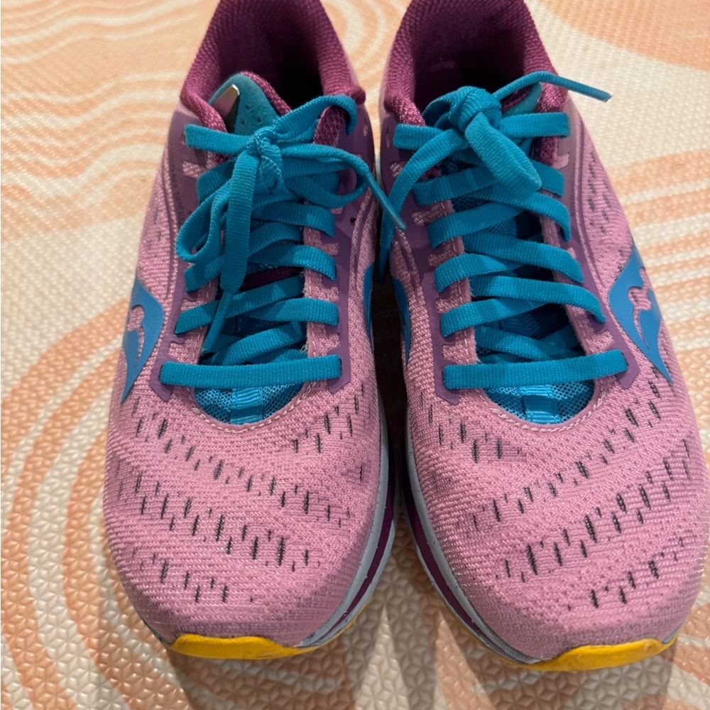 Saucony running shoes